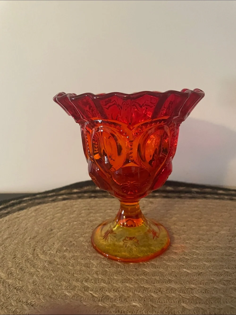 L.E. Smith Moon & Stars Art Glass Amberina Crimped Comport Ruffled Bowl.
